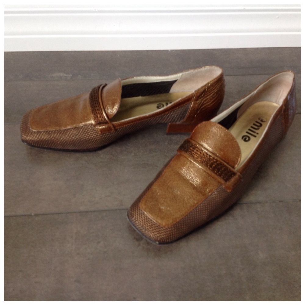 Metallic Copper Shoes - Picture 3 of 6
